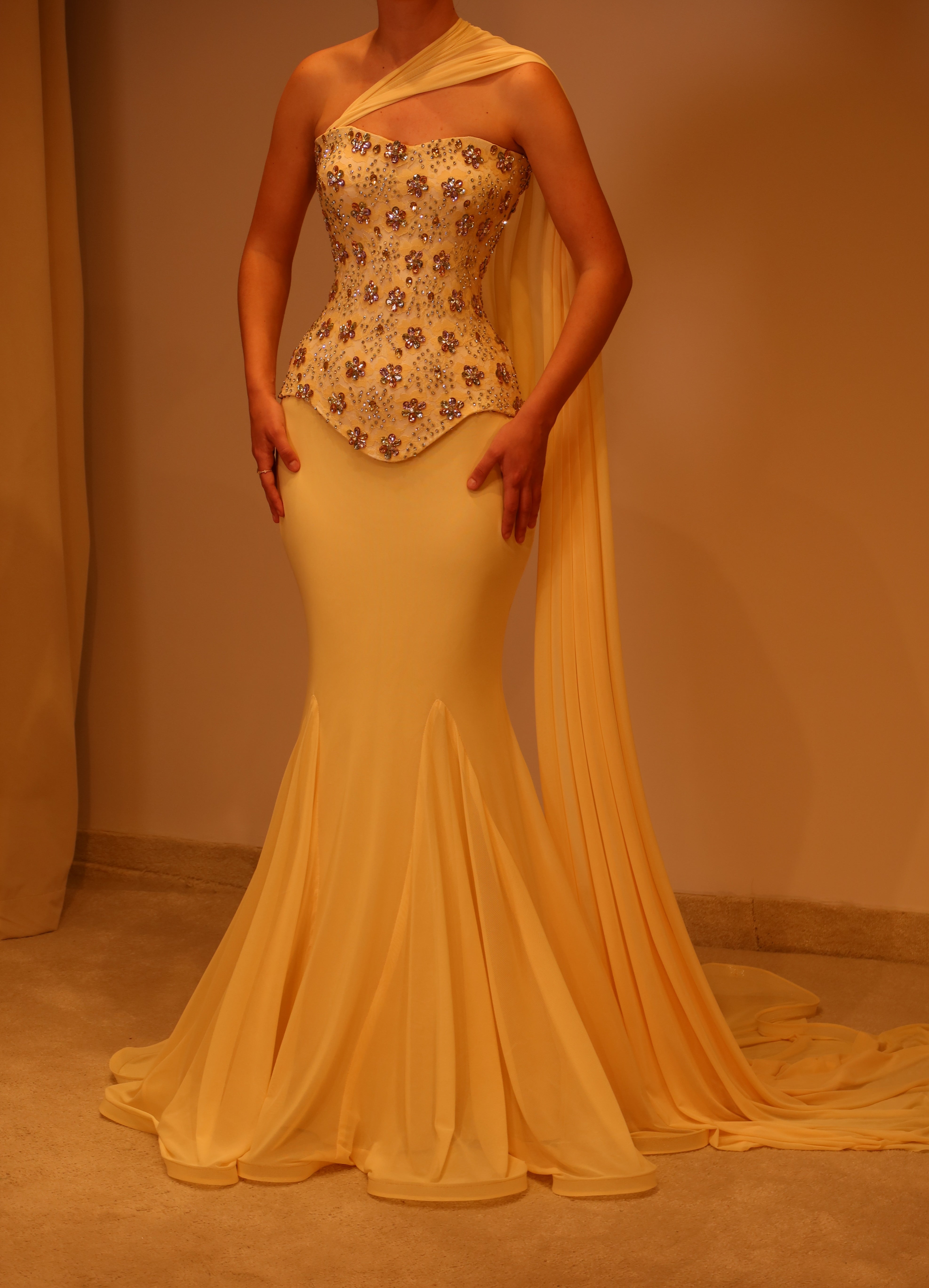 Look 10
